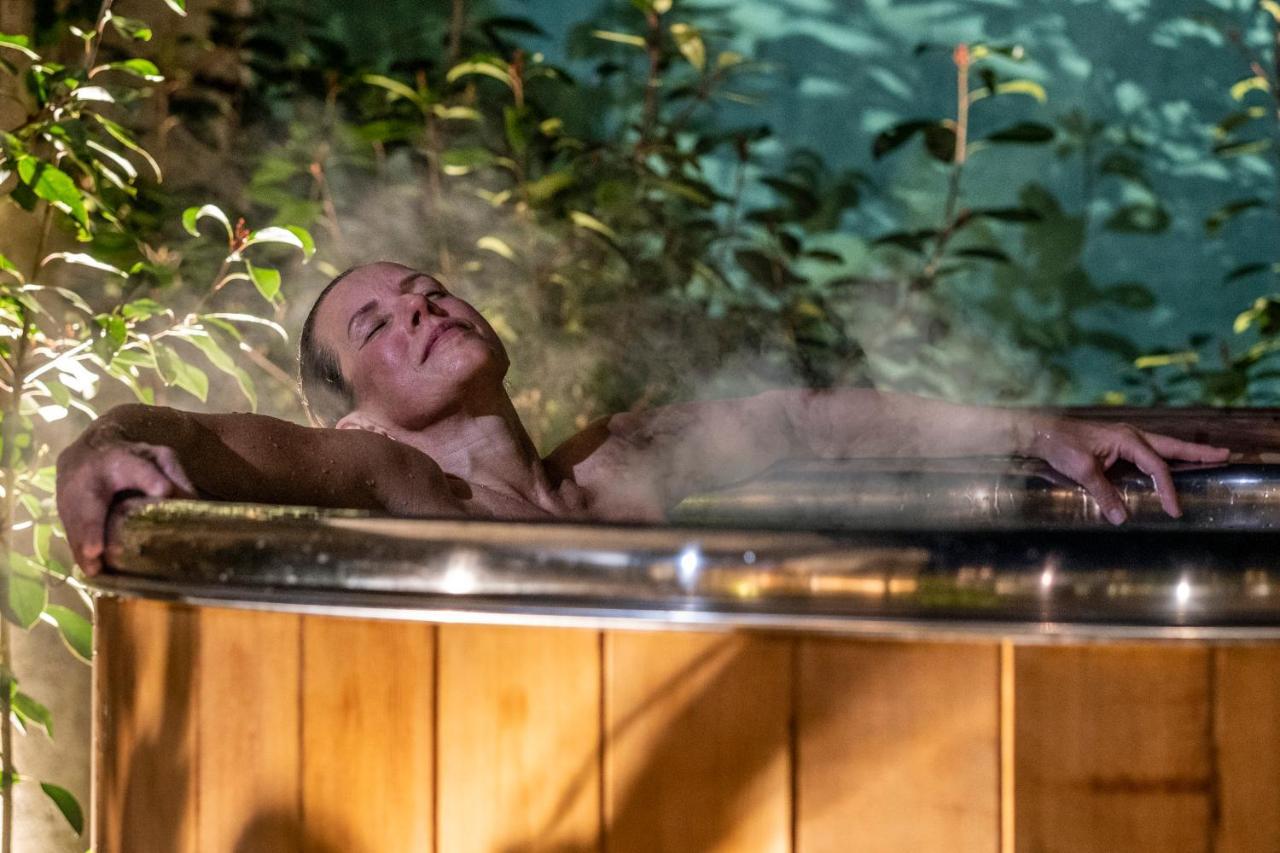 Escale Rochelaise, Gite Urbain Avec Spa Bain Nordique Et Sauna Tonneau لا روشيل المظهر الخارجي الصورة