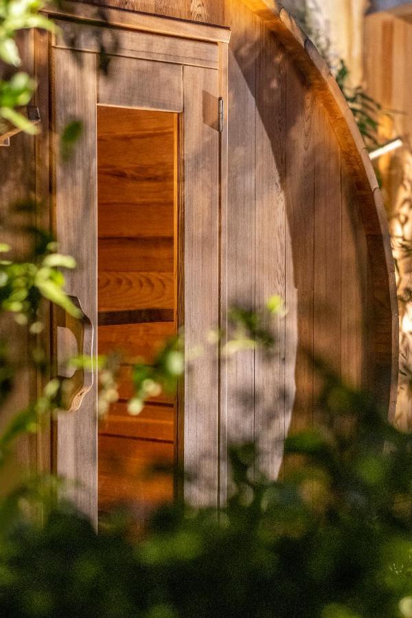 Escale Rochelaise, Gite Urbain Avec Spa Bain Nordique Et Sauna Tonneau لا روشيل المظهر الخارجي الصورة